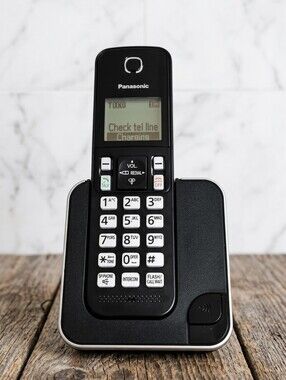 NWOT ​Panasonic KX-TGC380C Cordless Phone & Charging Base